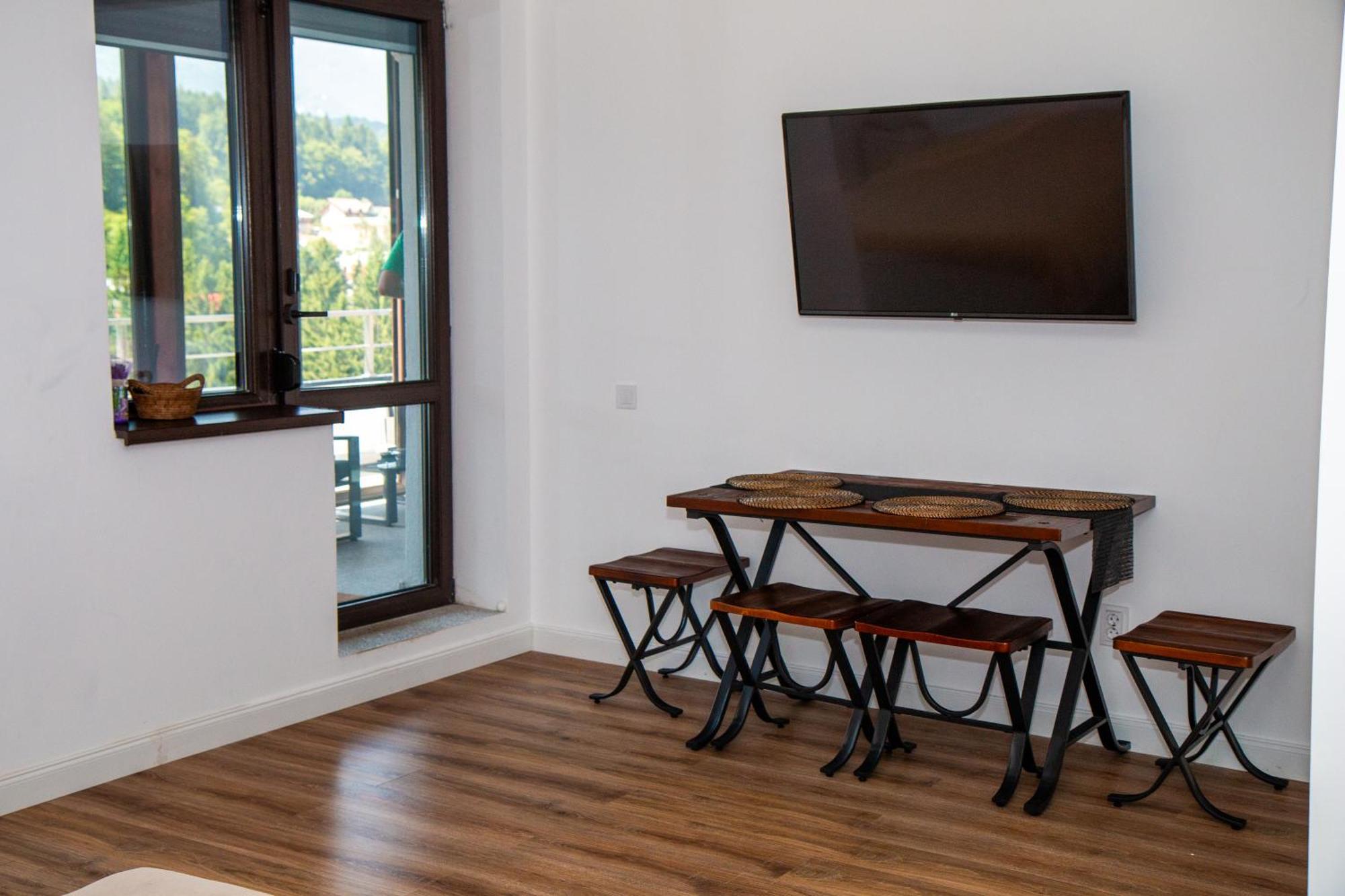 Best View Ap With Parking And 2 Bathrooms Sinaia Exterior foto